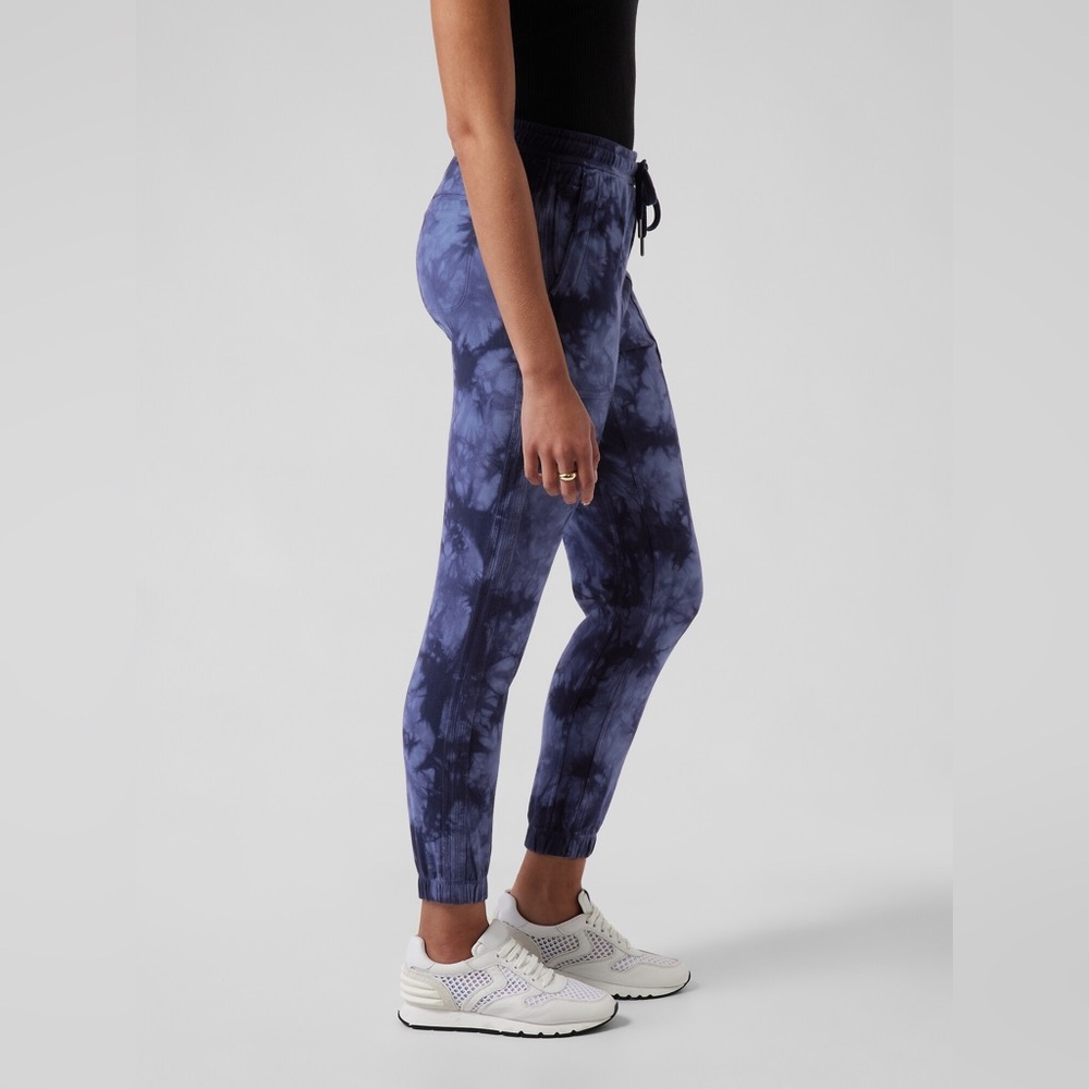 Athleta Farallon Joggers